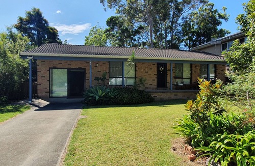 Callala Bay Apartment | Studio style self contained room, steps to the beach.