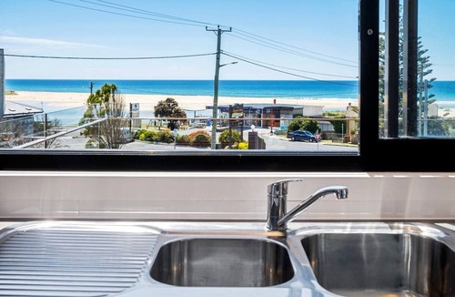 Scamander Apartment | Stunning Views - Scamander Lifestyle!