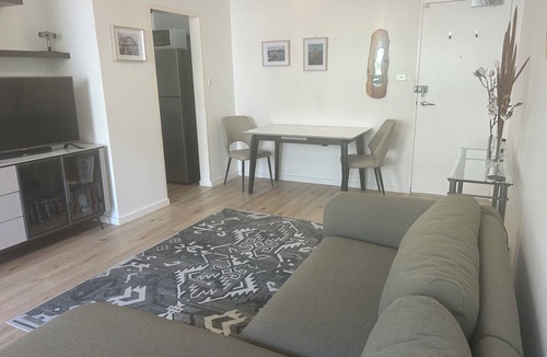 Cremorne Apartment | Stylish 1-Bedroom Apartment in the Heart of Cremorne