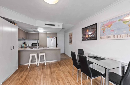 Bowen Hills Apartment | Stylish Bowen Hills Apartment Near City Centre