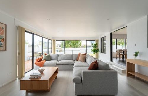 Hawley Beach House | Stylish Family Retreat by Hawley Beach