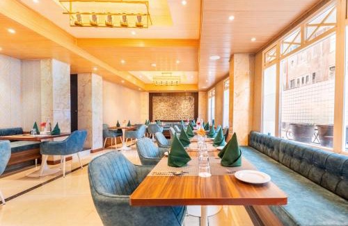 Darjeeling Hotel | Summit Mall Stone Hotel at Mall Road