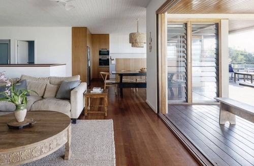 Emerald Beach House | Sundecks Beachside Escape - Luxury at Emerald