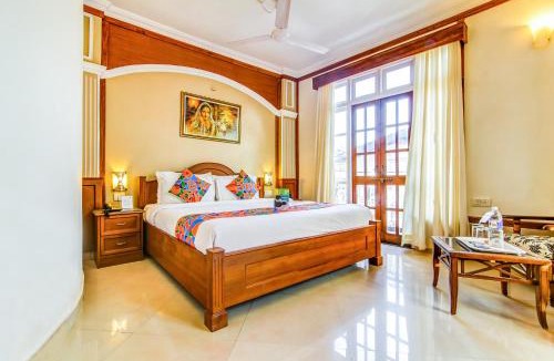 Candolim Resort | Sunset Beach Resort