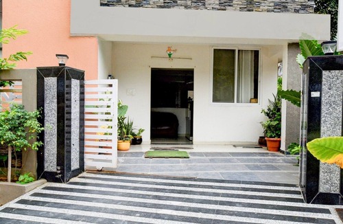 Kondapur House | Super Collection O Atlas DLF