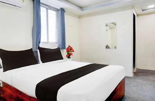 Pune Hotel | Super Collection O Katraj Near KK Market