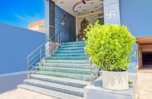 Kurnool House | Super Collection O Kurnool