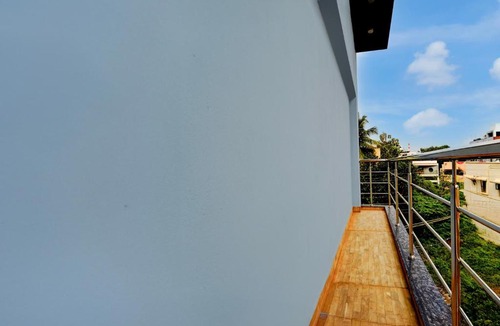 Thanjavur Hotel | Super Collection O Thanjavur New Bus Terminal Formerly BMS Residency