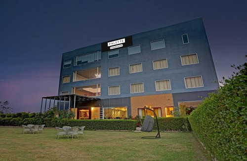 Bareilly House | Super Deluxe Room Bellazio Suites