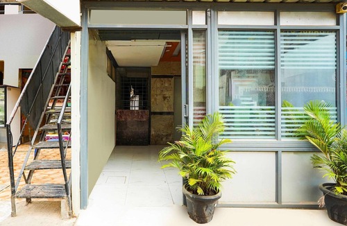Bengaluru House | Super Hotel O Bangalore Airport Road