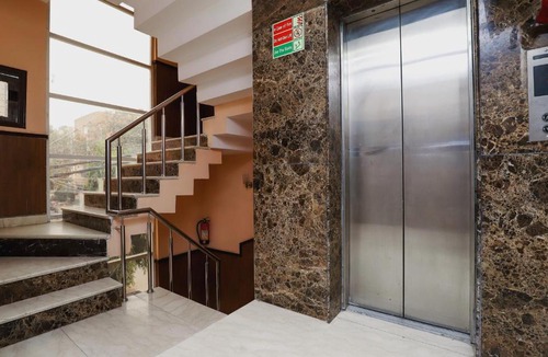 Patel Nagar Hotel | Super Hotel O J P Inn Near Patel Nagar Metro Station