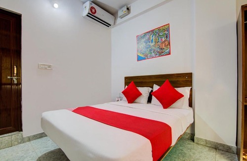 BTM Layout Hotel | Super Hotel O Varcity Comforts Near St. John Medical College