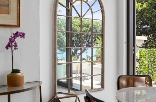 Rose Bay Apartment | Superb 2-Bed Apartment Facing Rose Bay Marina