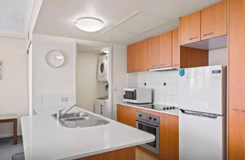Surfers Paradise Hotel | Surfers Paradise Palace Hotel 1 Bedroom Apartment