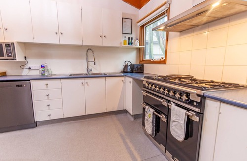 Baw Baw Village Cabin | Tanjil Creek Lodge - Bedroom 1 (family room with private bathroom & kitchenette)