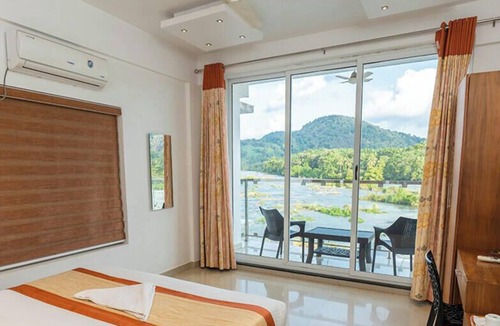 Irinjalakuda Resort | The Anchorage Athirappilly Resort