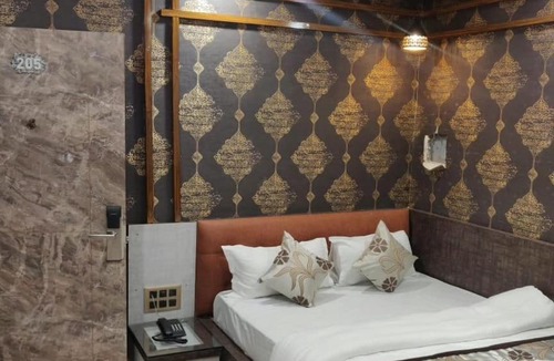 Satna Hotel | The Bela Residency