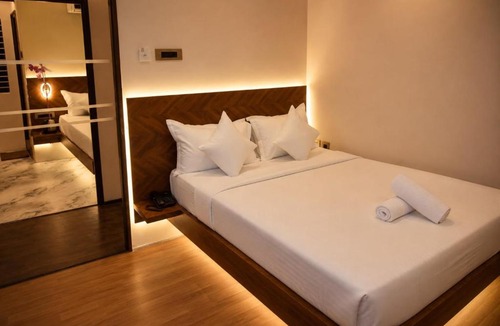 Hyderabad Hotel | The Blue Inn Hotel