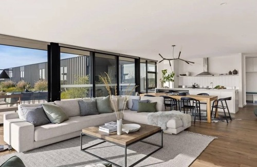 Shepherds Flat House | The Bothie - Luxurious Off Grid Living