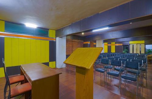 Thalayathimund Hotel | The Byke Select - Sunshine Grand - Pan India Pure Veg Hotel Chain
