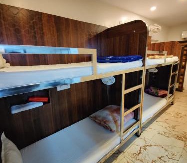 Paharganj Hostel | The Charlie Backpackers