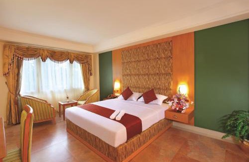 Maradu Hotel | The Classik Fort