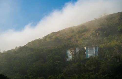 Vagamon Hotel | The Cloud by Daan