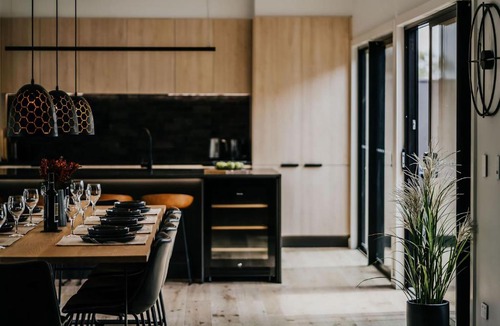 Hepburn House | The Deck - Hepburn Springs Daylesford