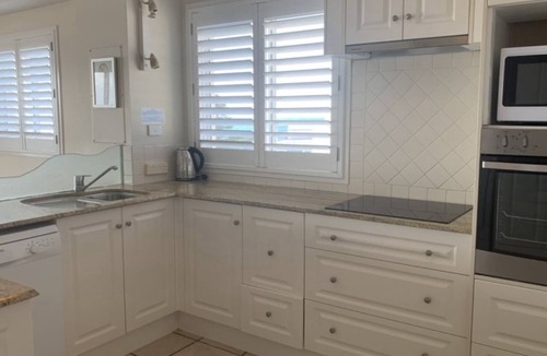 Currimundi Apartment | The Entrance Currimundi Lakefront Escape | Pool & Ocean Views