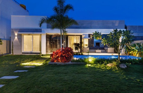 Hosur Villa | The Garden Stay by StayJade Pool Lawn 1h HSR