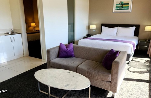 Griffith Hotel | The Grand Motel