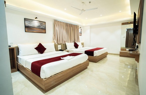 Surat Hotel | The Grand Murli Hotel, City Light Road, Surat