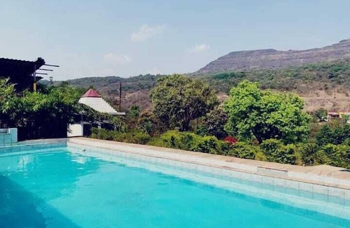 Kadadhe Hotel | The Heart of Heaven