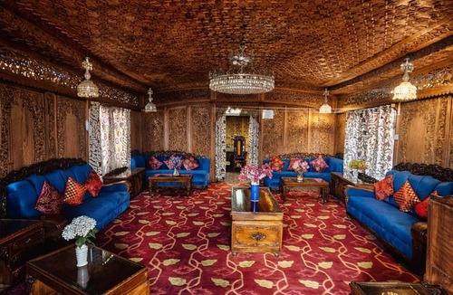 Dal Lake Boat Rental | The Heritage Amina Group Of Houseboats