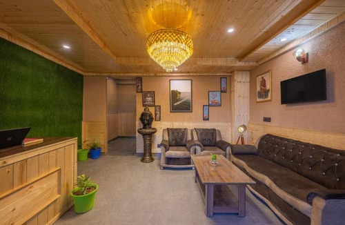 Fagu Hotel | The Heritage Haven Kufri l Family Events I Multi Cuisine Restaurant l Sky Bonfire l Lift l Power Backup l Free Parking l Kufri By Exotic Stays