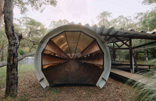 Agnes Water House | 'The Hide' in the beautiful Sunrise at 1770 estate.