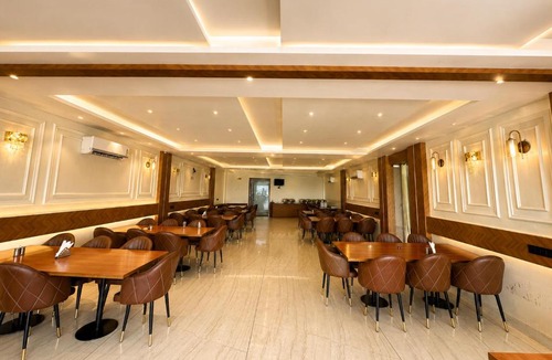 Baddi Hotel | The hotel golden crown