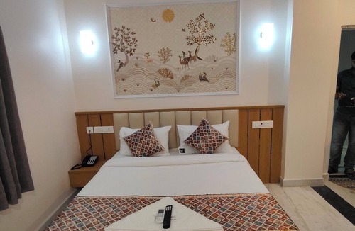 Madhapur Hotel | The Itihas Business Hotel