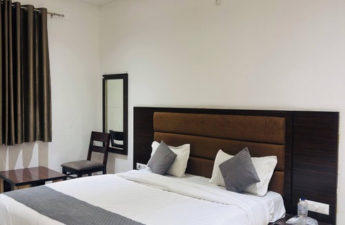 Pushkar Hotel | the muskmelon hotel and resort