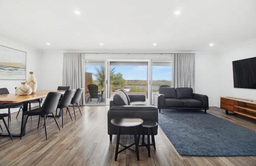 Seymour House | The Pit Stop Tailem Bend