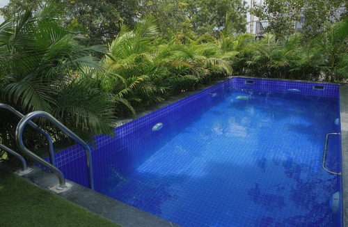 Bhongir Cabin | The Porch Farmstay 1BR-Private Pool by Homeyhuts