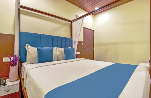 Dombivli East Hotel | THE Solitaire Residency