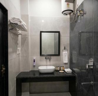 Sawai Madhopur Hotel | The Stripes Ranthambore