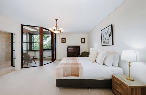 Central Mudgee House | The Warehouse Heritage Elegance in Central Mudgee