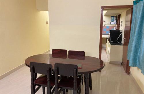 Tiruchirappalli Villa | Thiruveesar 2BHK Homestays near Airport-only for families