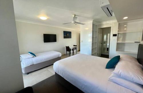 Emu Park Apartment | Top Level Deluxe Studio - Unit 21