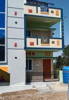 Yercaud Hotel | town view garden