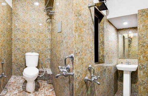 Ballygunge Hotel | Townhouse Kolkata Quest Mall