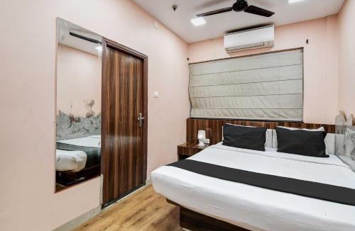 Ballygunge Hotel | Townhouse Kolkata Rabindra Sadan Metro Station