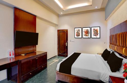 Sahibabad Hotel | Townhouse OAK ACE MANOR Hotel & Banquet Nearest Vaishali Metro Station